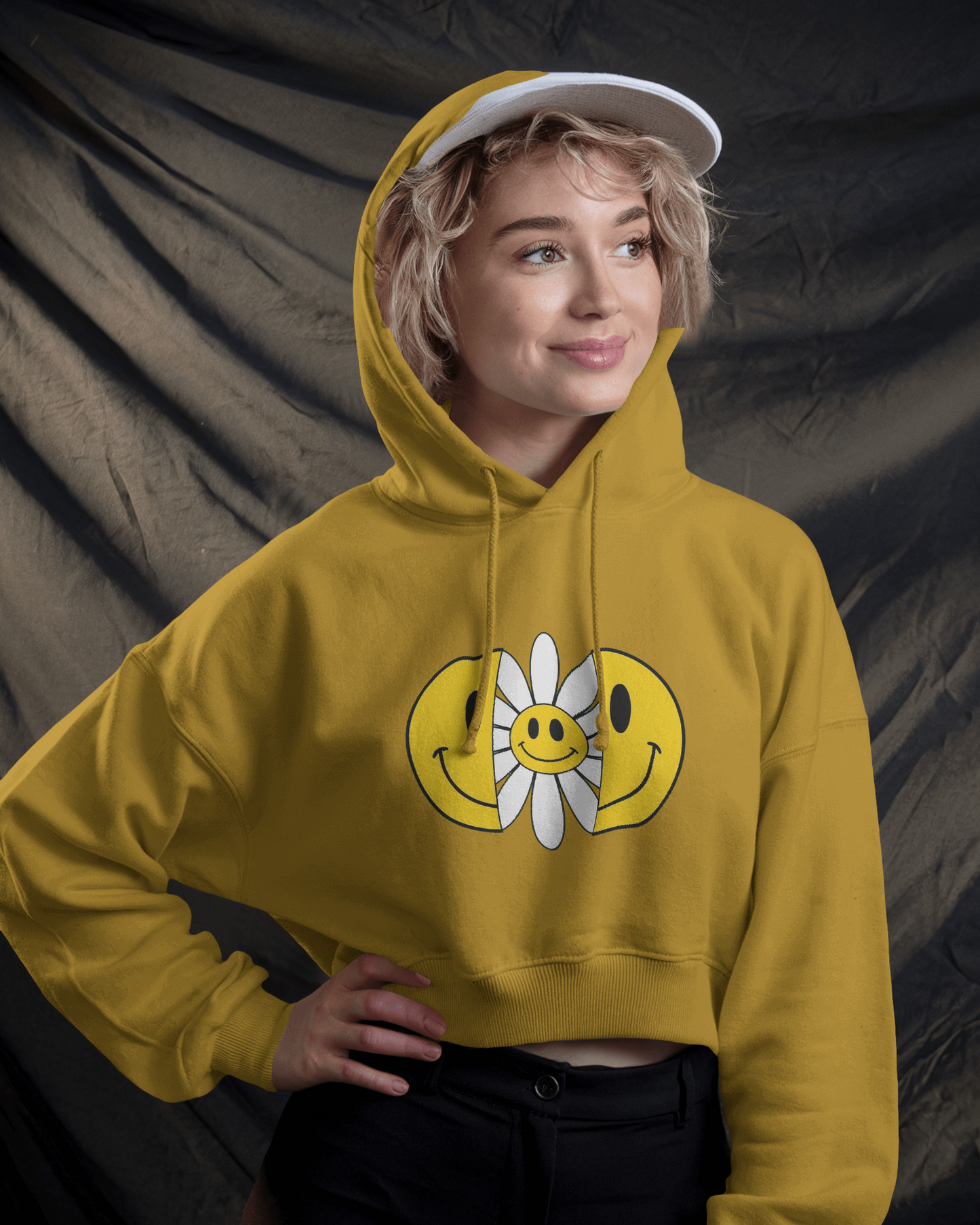 Blexee Women’s Smile Always Cropped Hoodie